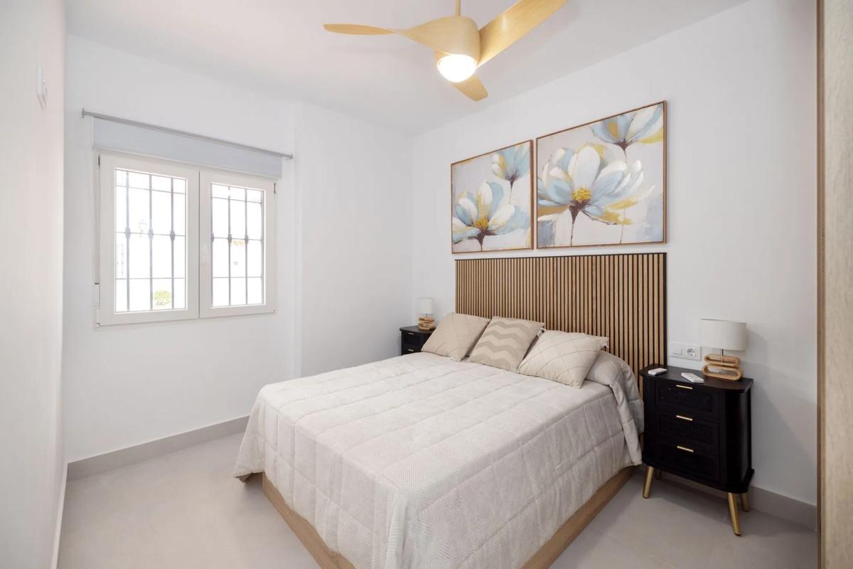Venta de piso en Calle las Tortolas, Fuengirola
photo 2