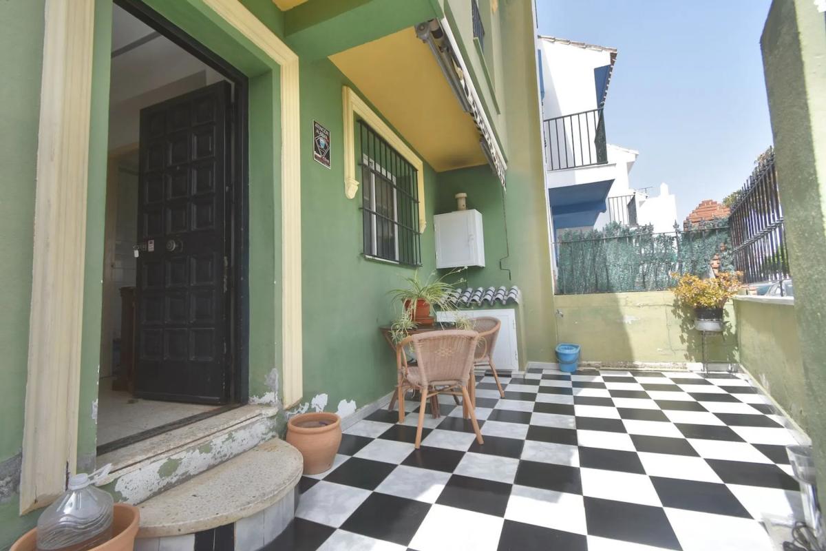 Venta de chalet adosado en Calle Monaguillo , Fuengirola photo 2