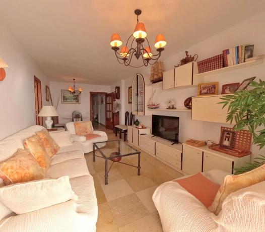 Apartment for sale in Paseo Marítimo Rey de España, Fuengirola photo 1