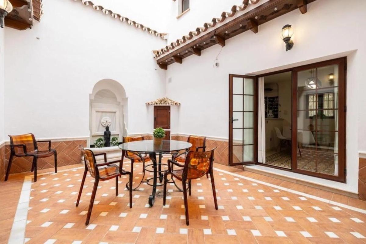 Venta de chalet independiente en Zona Puerto Deportivo, Fuengirola
photo 2