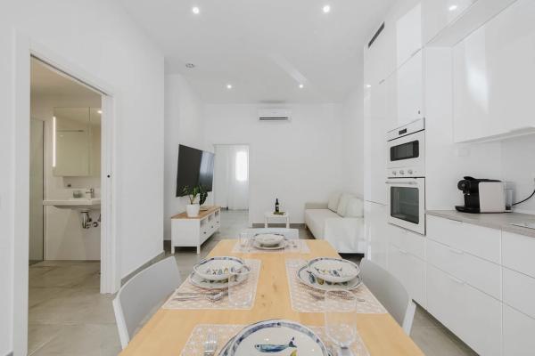 Apartment for sale in Calle Jábega, Fuengirola thumbnail 2