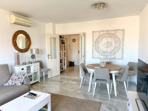 Apartment for sale in Los Boliches, Fuengirola thumbnail 1