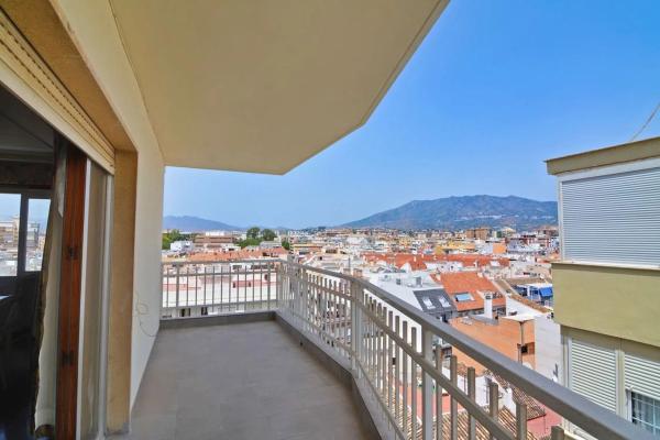 Apartment for sale in Paseo Marítimo Rey de España, 12, Fuengirola thumbnail 1
