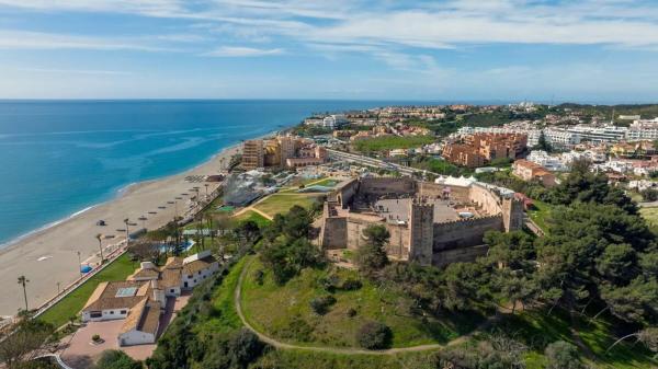 Apartment for sale in CL ANTONIO SEDEÑO CANTOS, 1, Fuengirola thumbnail 2