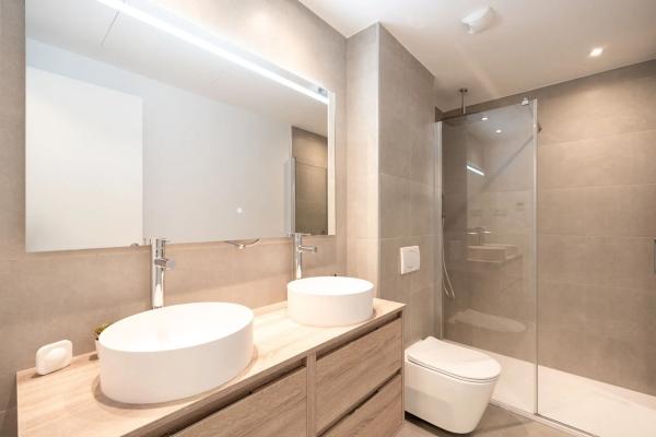 Apartment for sale in El Higuerón, Fuengirola thumbnail 2