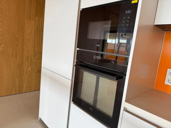 Piso en venta en Avenida 8 de Marzo, 32, Fuengirola
 photo 4