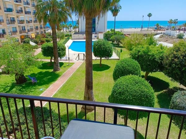 Mieszkanie na sprzedaż w Paseo Marítimo Rey de España, Fuengirola photo 1
