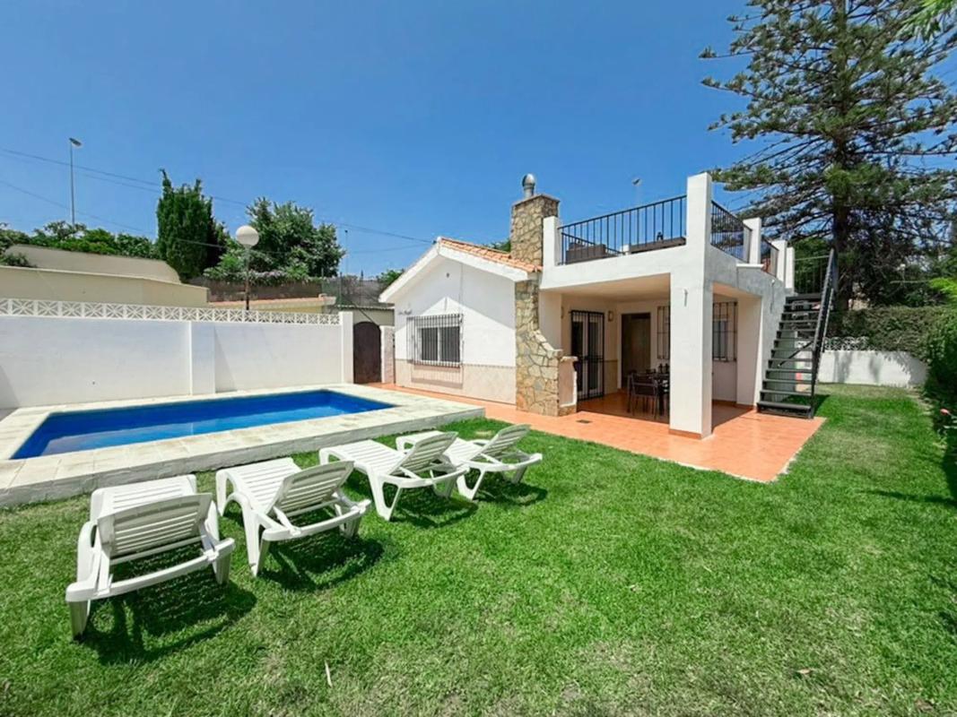 Venta de chalet independiente en Los Boliches, Fuengirola
photo 3