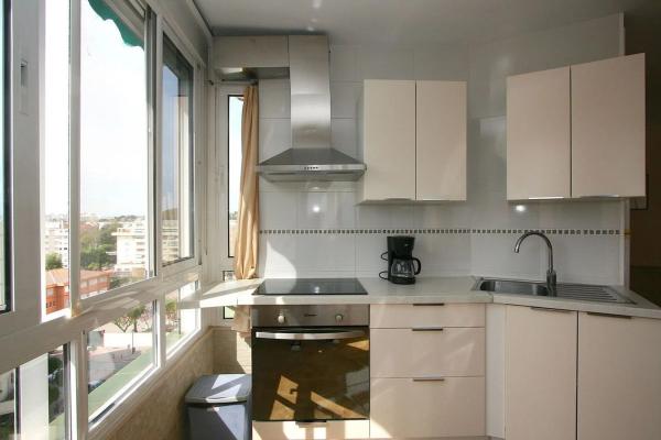 Apartment for sale in  Calle Burgos, Fuengirola photo 2