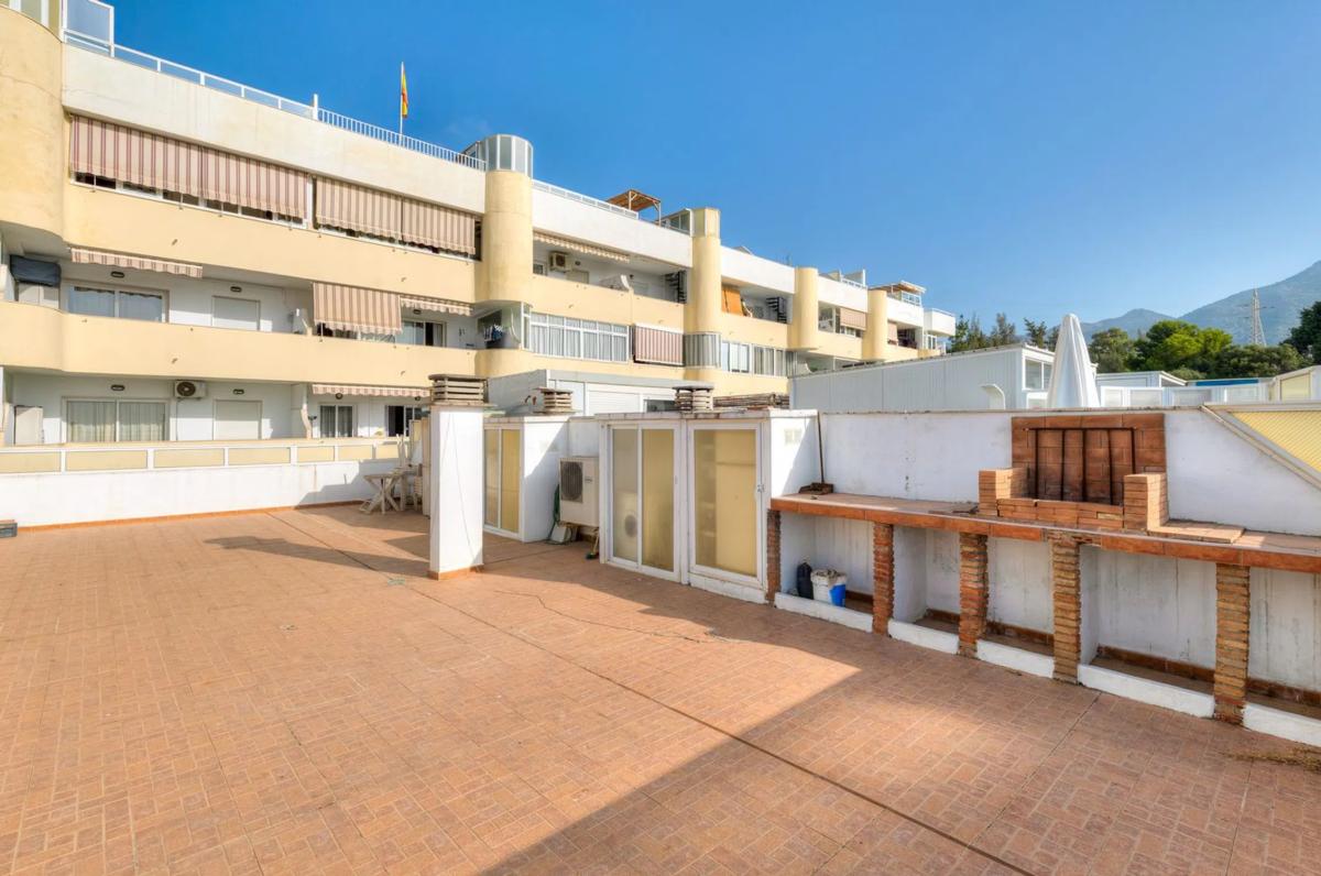 Penthouse sale in  CL YUCAS LAS, Fuengirola photo 5