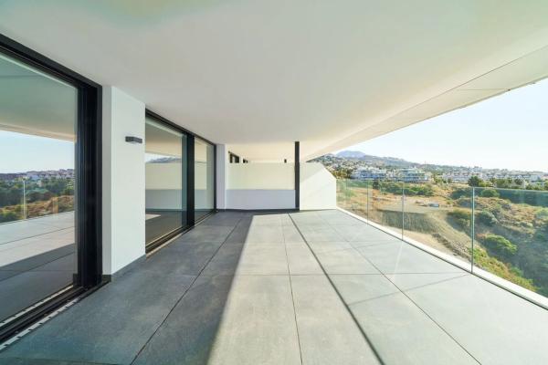 Apartment for sale in  Calle Alba Carat, Fuengirola photo 1