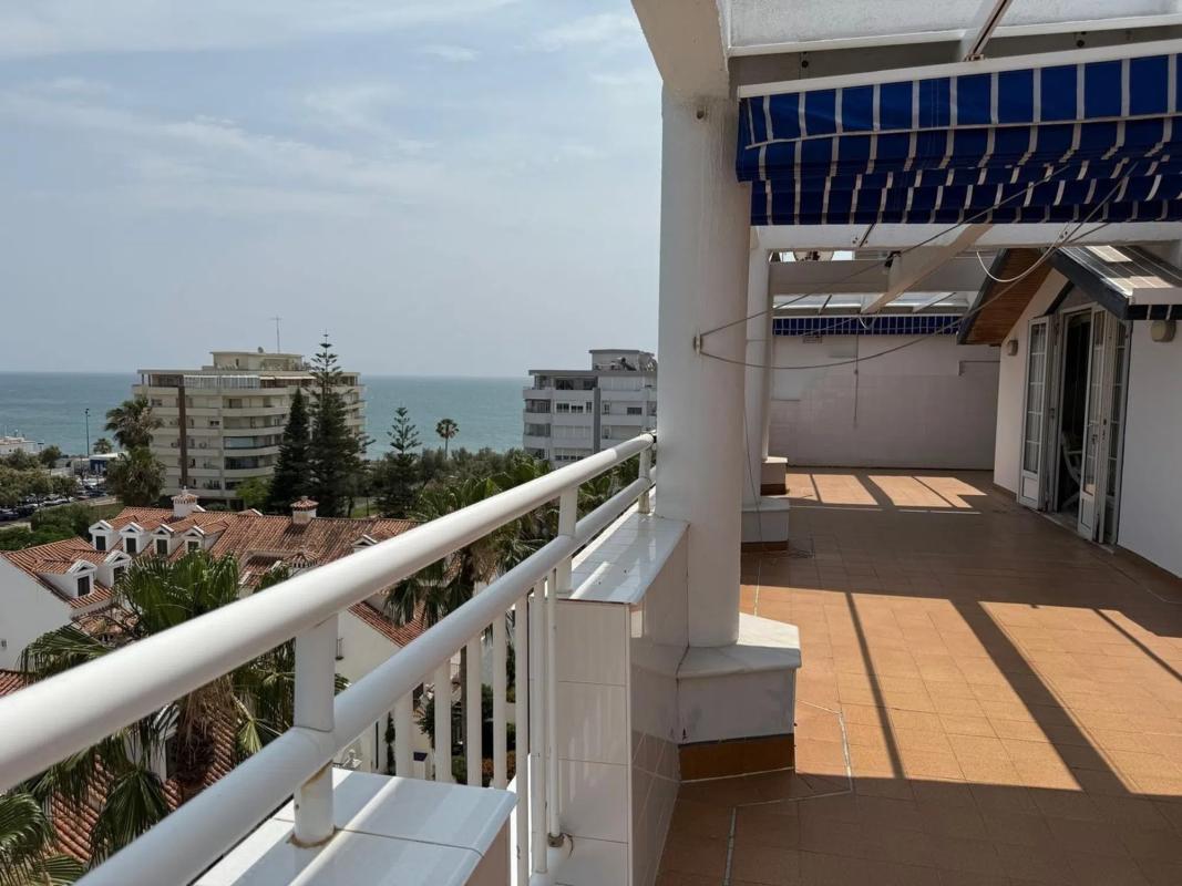 Venta de ático en Zona Sohail, Fuengirola photo 1