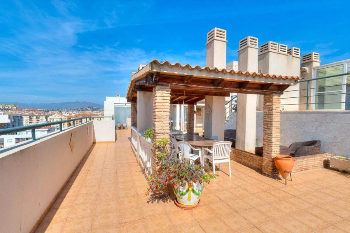 Venta de ático en Zona Puerto Deportivo, Fuengirola photo 1