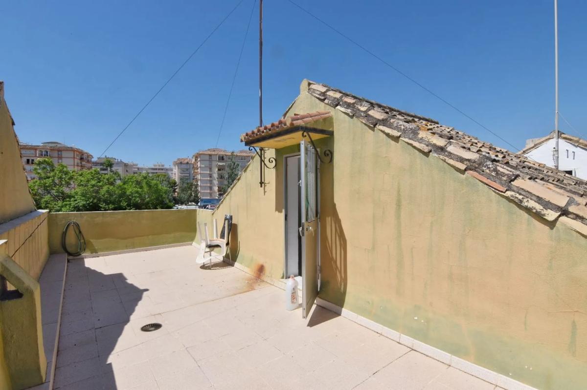 Venta de chalet adosado en Calle Monaguillo s/n , Fuengirola photo 3