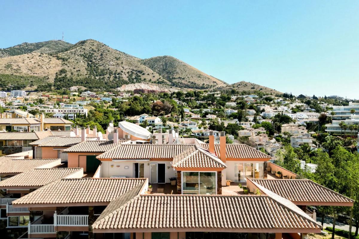 Penthouse sale in Avenida del Higuerón, 52, Fuengirola photo 3