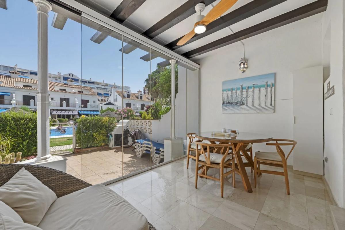 Venta de chalet adosado en Zona Sohail , Fuengirola photo 3