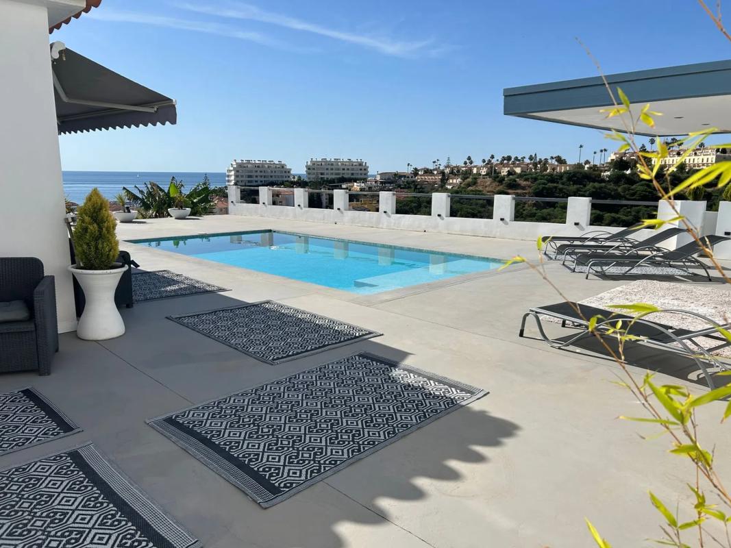 Sprzedaż niezależnego domku jednorodzinnego w Calle Tartesios, 1, Fuengirola photo 2