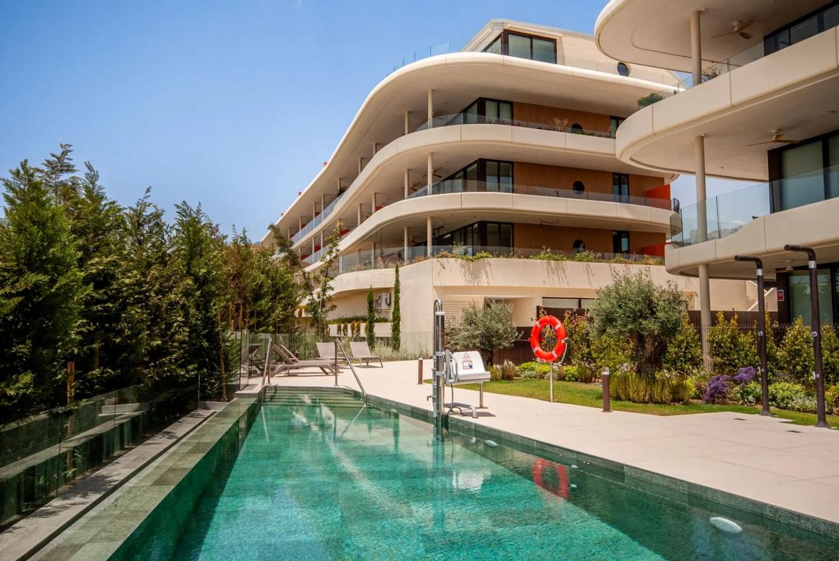 Venta de piso en Avenida Fuengirola, Fuengirola
 photo 2