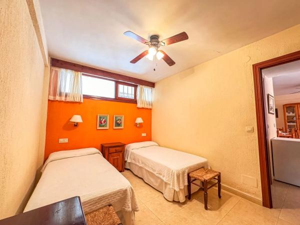 Mieszkanie na sprzedaż w  Avenida Carvajal, 59 B, Fuengirola photo 2
