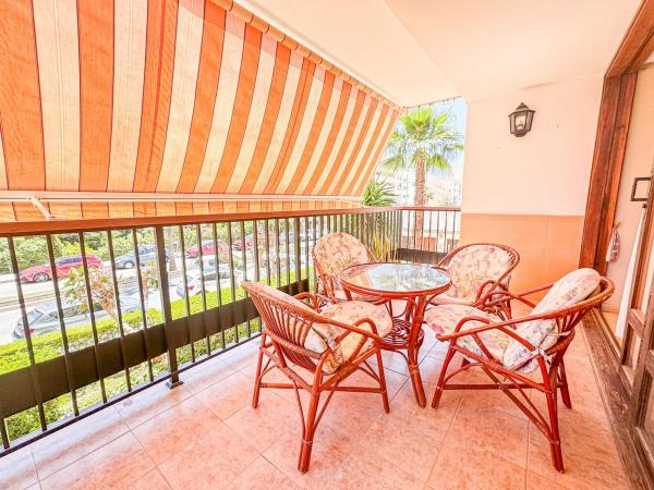 Mieszkanie na sprzedaż w  Avenida Carvajal, 59 B, Fuengirola photo 3