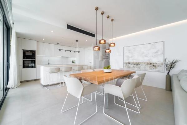 Apartment for sale in AV 8 DE MARZO, Fuengirola thumbnail 1