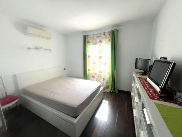 Independent chalet for sale in Zona Sohail, Fuengirola
 photo 2