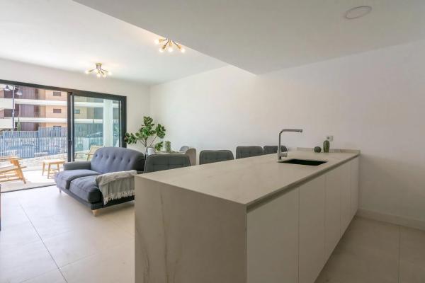 Apartment for sale in  Calle Leticia, Fuengirola photo 4