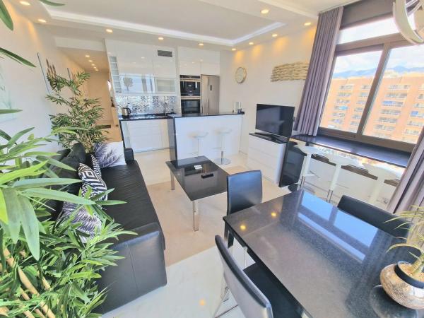 Квартира на продажу на  Calle Martínez Catena, Фуэнхирола photo 4