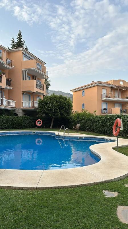 Sale of apartment in Calle los Hinojos, 1, Fuengirola
photo 1
