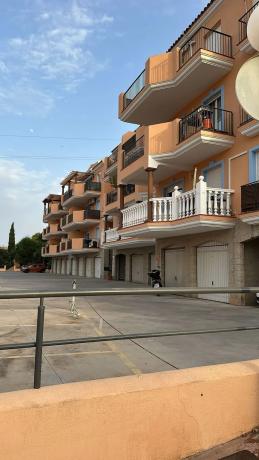 Piso en venta en Calle los Hinojos, 1, Fuengirola
thumbnail 1