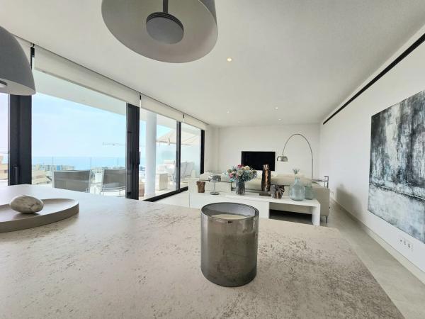 Apartment for sale in El Higuerón, Fuengirola thumbnail 2