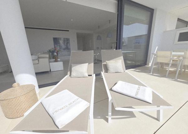 Penthouse for sale at Calle Paula, Fuengirola thumbnail 2