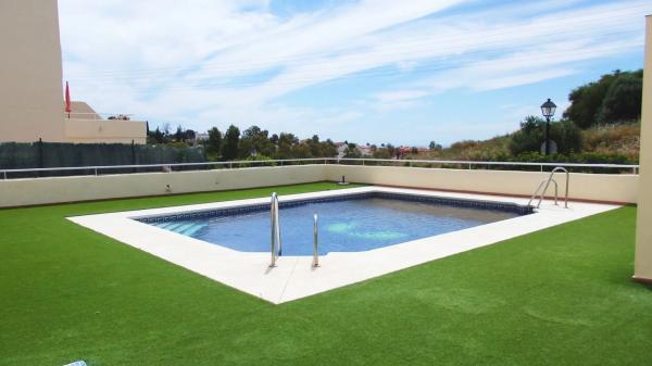 Apartment for sale in  Calle Pensamiento, Fuengirola photo 4