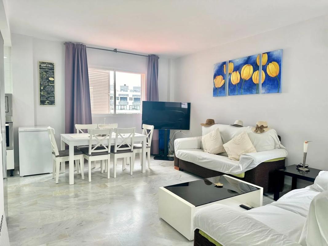 Sale of apartment in Calle Bambú, Fuengirola
 photo 2