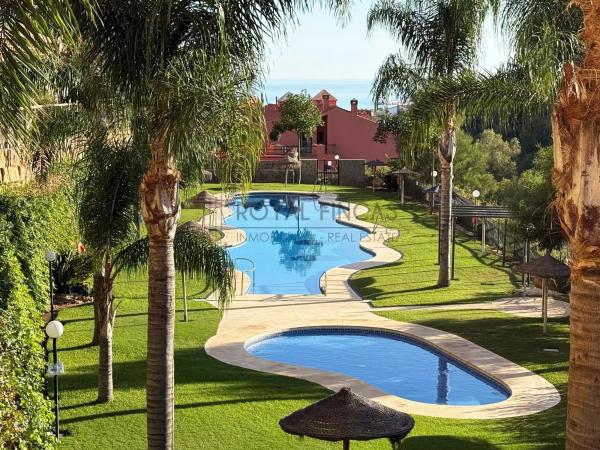Duplex for sale on Calle las Dalias s/n, Fuengirola photo 1