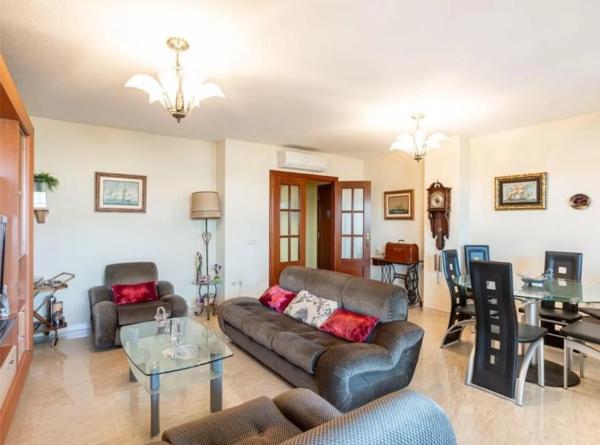 Apartment for sale in  Zona Sohail, Fuengirola photo 4