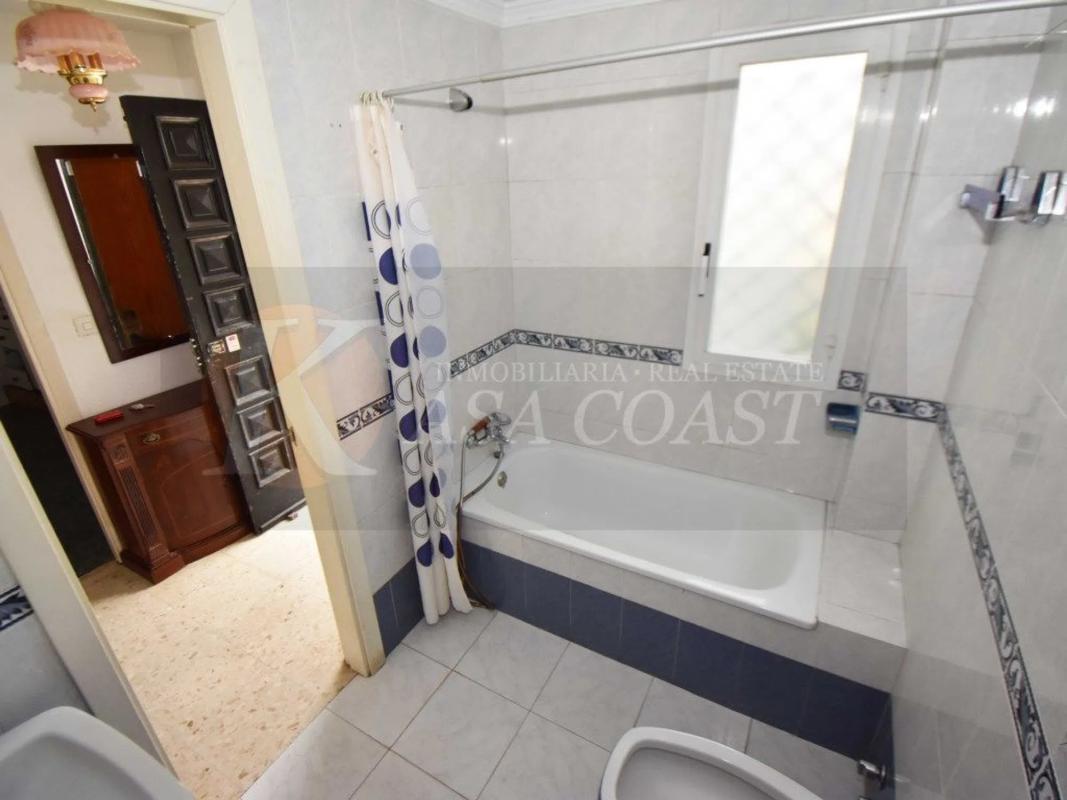 Venta de chalet adosado en Los Boliches , Fuengirola photo 5