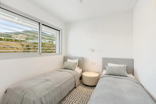 Penthouse for sale at Calle del Caminero, 4, Fuengirola thumbnail 1