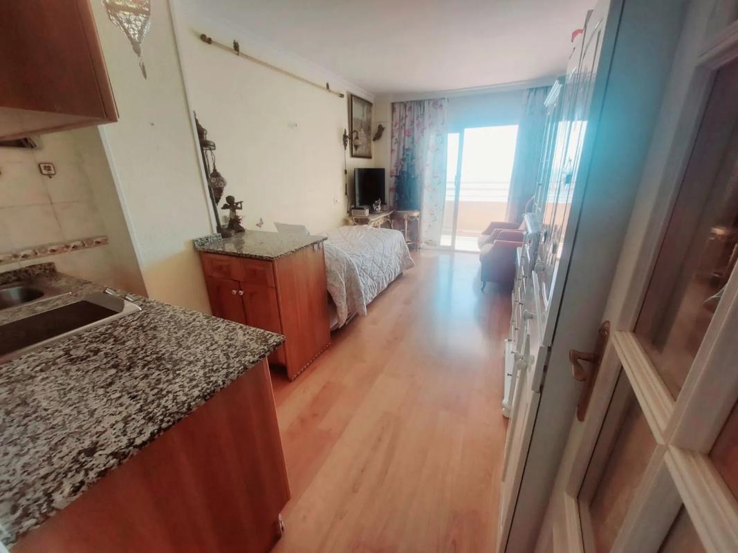 Venta de estudio en Paseo Marítimo Rey de España, Fuengirola photo 2