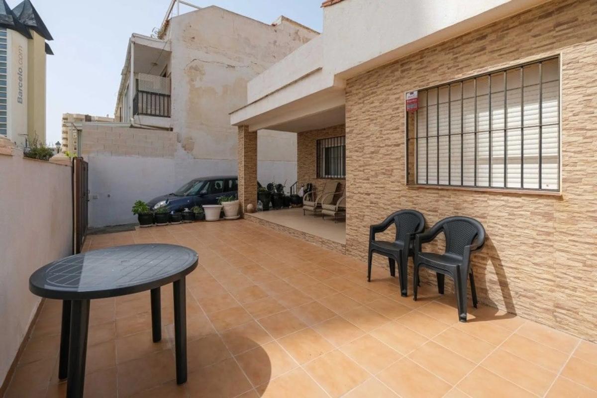 Propiedades en venta y alquiler en España photo 2
