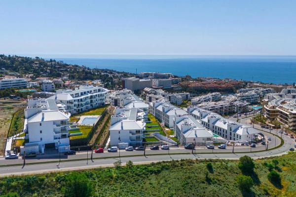 Apartment for sale in Avenida Fuengirola, 10, Fuengirola thumbnail 1