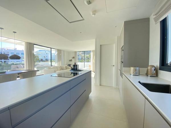 Penthouse for sale at  Calle Leticia, Fuengirola photo 4