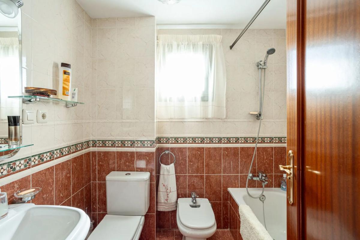 Sprzedaż mieszkania w Avenida de la Encarnación, 13, Fuengirola
photo 1
