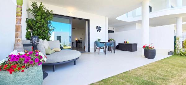 Apartment for sale in  Avenida Fuengirola s/n, Fuengirola photo 2