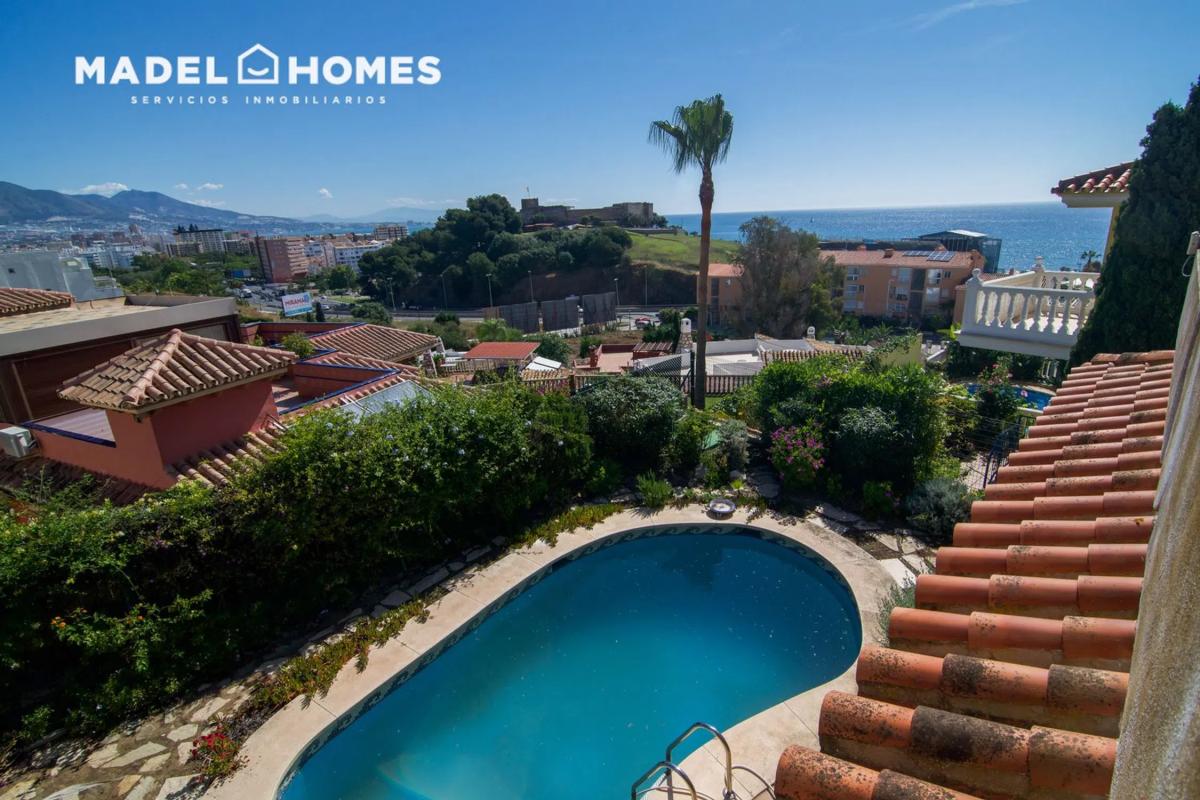 Venta de chalet independiente en Calle Cipreses, Fuengirola
photo 2