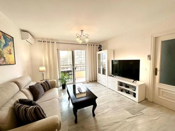 Квартира на продажу на Zona Puerto Deportivo, Фуэнхирола photo 1