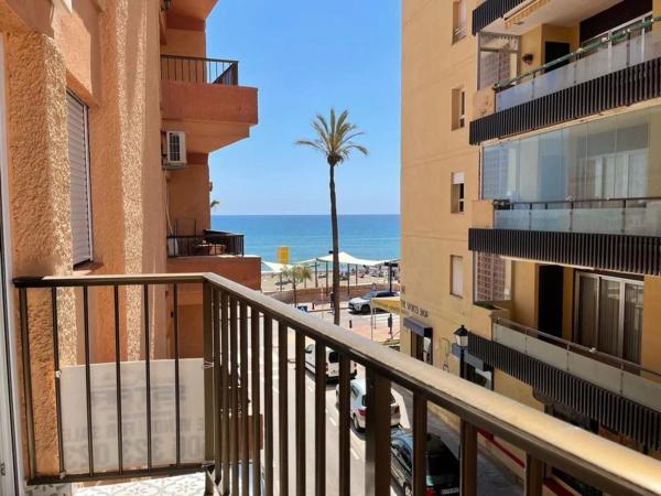 Квартира на продажу на Zona Puerto Deportivo, Фуэнхирола photo 1
