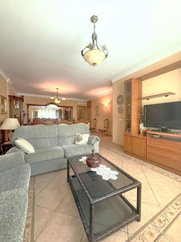 Venta de piso en Zona Puerto Deportivo, Fuengirola
photo 2