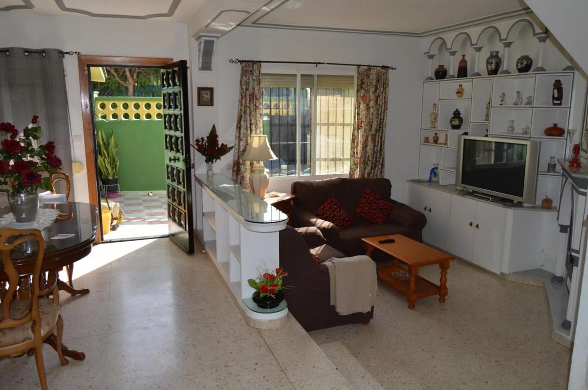 Sprzedaż szeregowego domku w Calle Monaguillo , Fuengirola photo 2