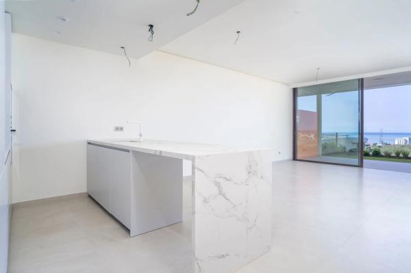 Piso en venta en Calle Paula, Fuengirola
 photo 2